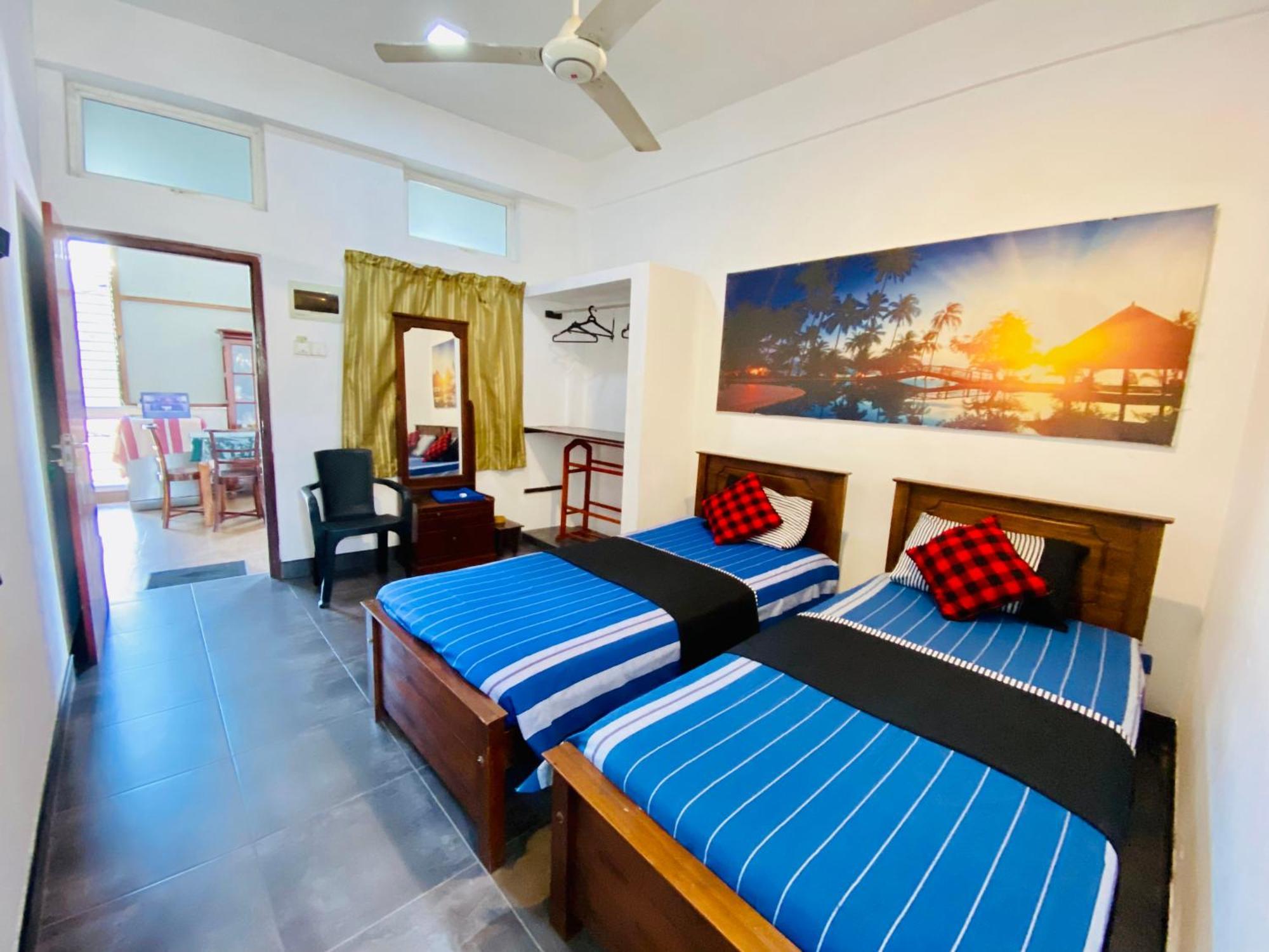 Hotel 100 Dehiwala-Mount Lavinia Exterior photo