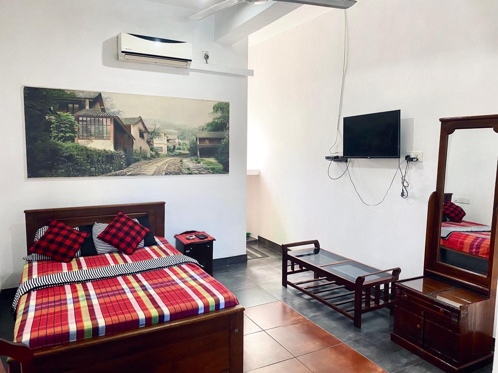 Hotel 100 Dehiwala-Mount Lavinia Exterior photo